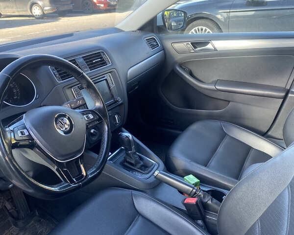 Белый Фольксваген Джетта, объемом двигателя 1.4 л и пробегом 66 тыс. км за 14000 $, фото 7 на Automoto.ua