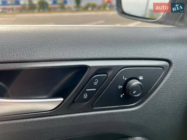 Фольксваген Джетта 2017 в Киеве на Automoto.ua Белый Фольксваген Джетта, объемом двигателя 1.4 л и пробегом 190 тыс. км за 9200 $, фото 21 на Automoto.ua