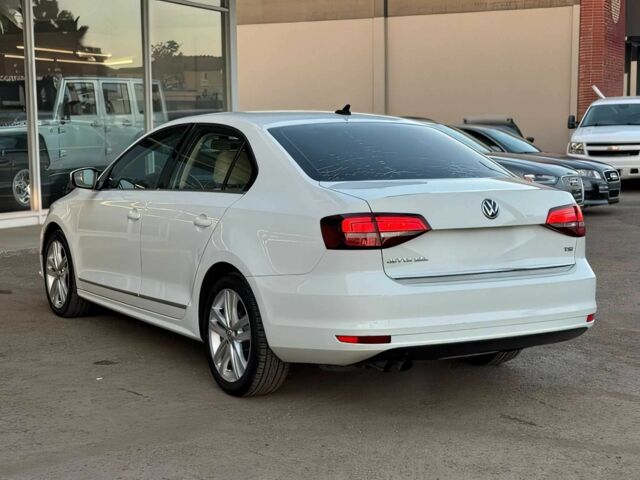 Белый Фольксваген Джетта, объемом двигателя 1.8 л и пробегом 63 тыс. км за 3100 $, фото 6 на Automoto.ua