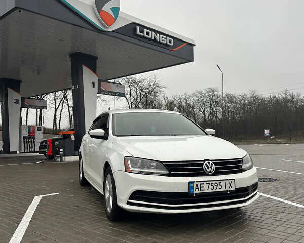 Белый Фольксваген Джетта, объемом двигателя 1.4 л и пробегом 120 тыс. км за 10900 $, фото 2 на Automoto.ua