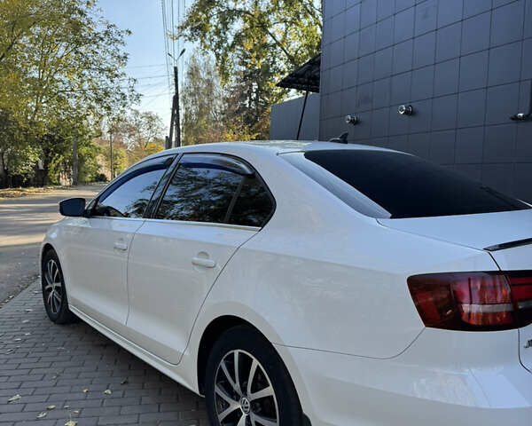 Фольксваген Джетта 2017 в Славянске на Automoto.ua Белый Фольксваген Джетта, объемом двигателя 1.4 л и пробегом 78 тыс. км за 12500 $, фото 7 на Automoto.ua