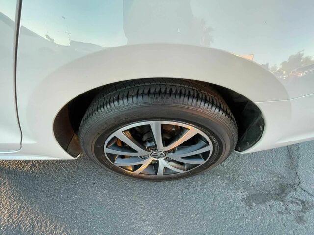 Фольксваген Джетта 2017 в Ивано-Франковске на Automoto.ua Белый Фольксваген Джетта, объемом двигателя 1.4 л и пробегом 63 тыс. км за 9800 $, фото 12 на Automoto.ua