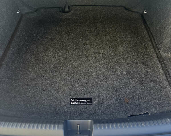 Белый Фольксваген Джетта, объемом двигателя 1.39 л и пробегом 119 тыс. км за 12400 $, фото 23 на Automoto.ua