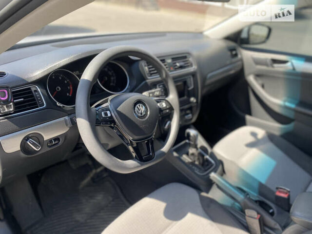 Белый Фольксваген Джетта, объемом двигателя 1.4 л и пробегом 70 тыс. км за 10999 $, фото 13 на Automoto.ua