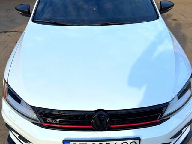 Белый Фольксваген Джетта, объемом двигателя 2 л и пробегом 109 тыс. км за 15000 $, фото 4 на Automoto.ua