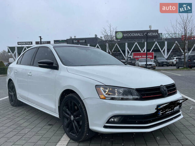 Белый Фольксваген Джетта, объемом двигателя 1.8 л и пробегом 118 тыс. км за 10000 $, фото 8 на Automoto.ua