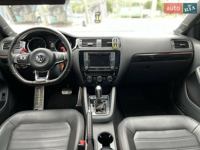 Фольксваген Джетта 2017 в Полтаве на Automoto.ua Белый Фольксваген Джетта, объемом двигателя 1.98 л и пробегом 127 тыс. км за 13500 $, фото 7 на Automoto.ua