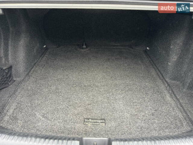 Білий Фольксваген Джетта, об'ємом двигуна 1.4 л та пробігом 146 тис. км за 10999 $, фото 30 на Automoto.ua