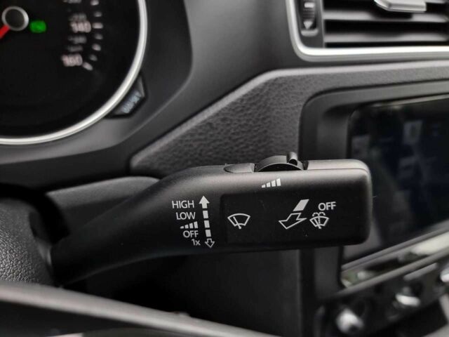 Белый Фольксваген Джетта, объемом двигателя 1.4 л и пробегом 164 тыс. км за 9999 $, фото 19 на Automoto.ua