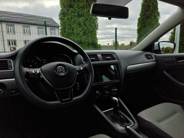 Белый Фольксваген Джетта, объемом двигателя 1.4 л и пробегом 164 тыс. км за 9999 $, фото 7 на Automoto.ua