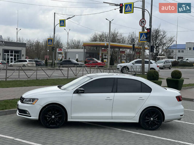 Белый Фольксваген Джетта, объемом двигателя 1.8 л и пробегом 118 тыс. км за 10000 $, фото 24 на Automoto.ua