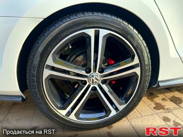 Белый Фольксваген Джетта, объемом двигателя 2 л и пробегом 109 тыс. км за 15000 $, фото 7 на Automoto.ua