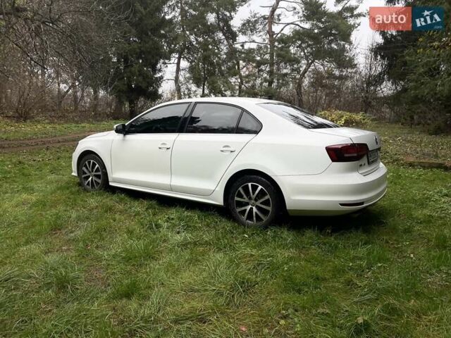 Белый Фольксваген Джетта, объемом двигателя 1.4 л и пробегом 110 тыс. км за 12300 $, фото 4 на Automoto.ua