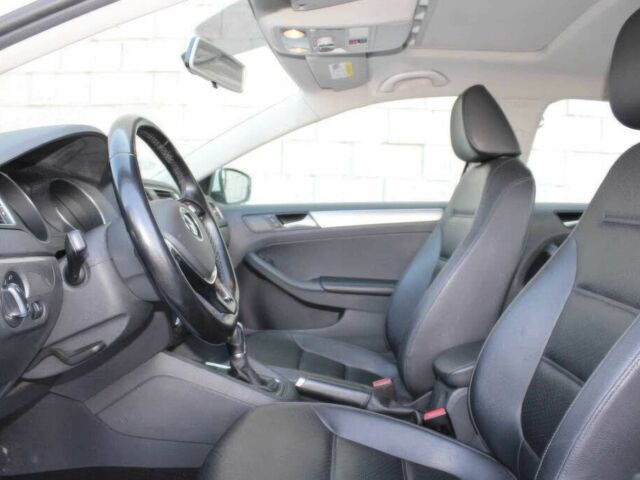 Білий Фольксваген Джетта, об'ємом двигуна 1.8 л та пробігом 70 тис. км за 5300 $, фото 9 на Automoto.ua