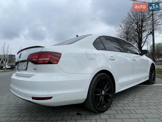 Белый Фольксваген Джетта, объемом двигателя 1.8 л и пробегом 118 тыс. км за 10000 $, фото 17 на Automoto.ua