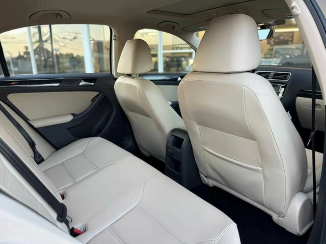 Белый Фольксваген Джетта, объемом двигателя 1.8 л и пробегом 63 тыс. км за 3100 $, фото 13 на Automoto.ua