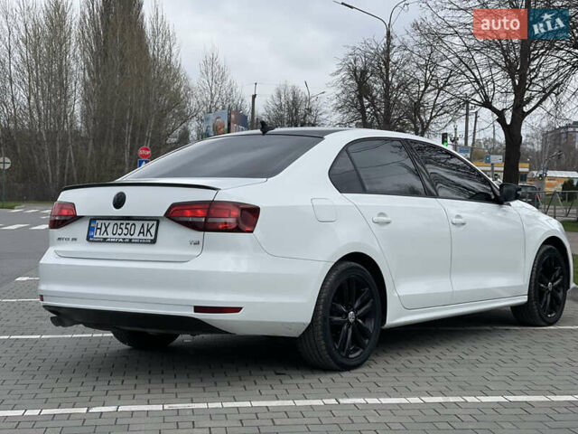 Белый Фольксваген Джетта, объемом двигателя 1.8 л и пробегом 118 тыс. км за 10000 $, фото 27 на Automoto.ua