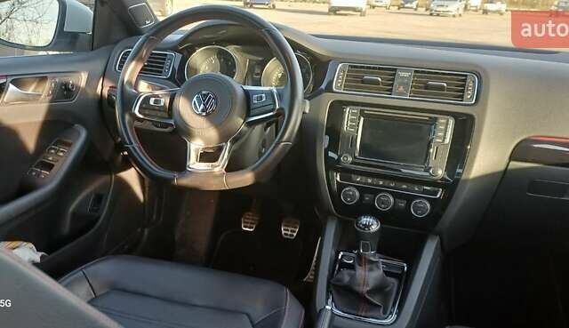 Белый Фольксваген Джетта, объемом двигателя 1.98 л и пробегом 63 тыс. км за 14000 $, фото 15 на Automoto.ua