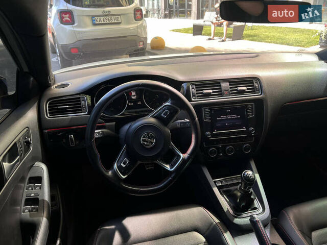 Белый Фольксваген Джетта, объемом двигателя 1.98 л и пробегом 82 тыс. км за 13500 $, фото 15 на Automoto.ua