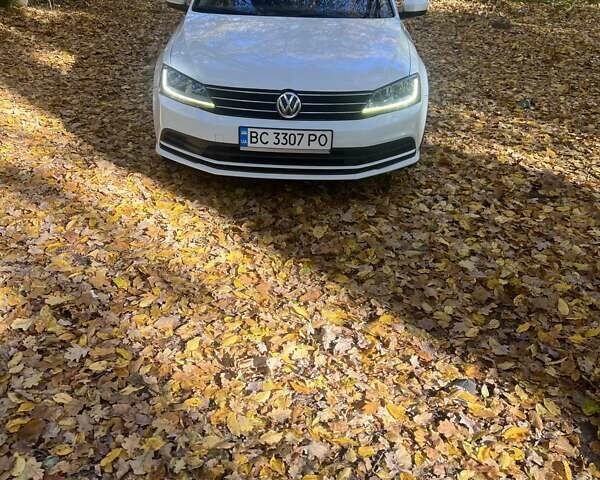 Фольксваген Джетта 2017 у Львові на Automoto.ua Білий Фольксваген Джетта, об'ємом двигуна 1.4 л та пробігом 136 тис. км за 9700 $, фото 1 на Automoto.ua