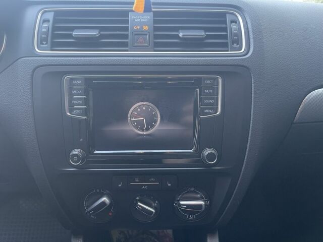 Білий Фольксваген Джетта, об'ємом двигуна 1.4 л та пробігом 118 тис. км за 11990 $, фото 12 на Automoto.ua