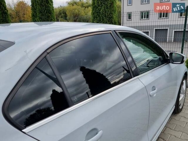 Белый Фольксваген Джетта, объемом двигателя 1.4 л и пробегом 164 тыс. км за 9999 $, фото 29 на Automoto.ua