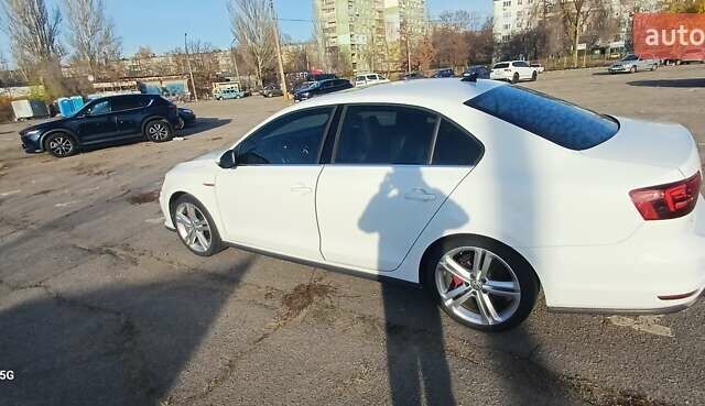 Белый Фольксваген Джетта, объемом двигателя 2 л и пробегом 63 тыс. км за 14000 $, фото 7 на Automoto.ua