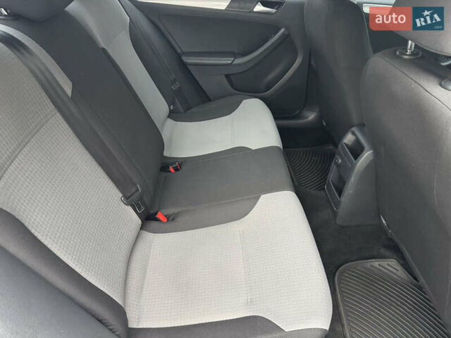 Білий Фольксваген Джетта, об'ємом двигуна 1.4 л та пробігом 146 тис. км за 10999 $, фото 27 на Automoto.ua