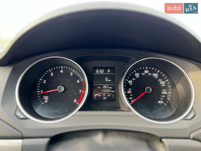 Фольксваген Джетта 2017 в Киеве на Automoto.ua Белый Фольксваген Джетта, объемом двигателя 1.4 л и пробегом 190 тыс. км за 9200 $, фото 6 на Automoto.ua