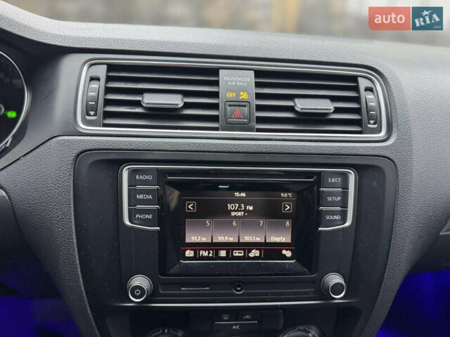 Білий Фольксваген Джетта, об'ємом двигуна 1.4 л та пробігом 146 тис. км за 10999 $, фото 21 на Automoto.ua