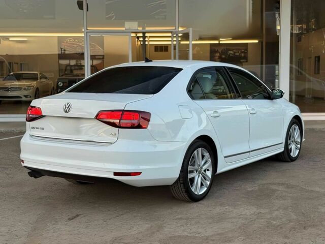 Белый Фольксваген Джетта, объемом двигателя 1.8 л и пробегом 63 тыс. км за 3100 $, фото 4 на Automoto.ua