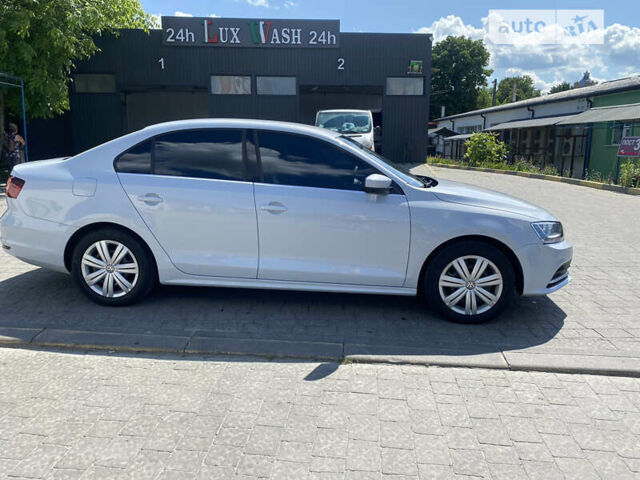 Белый Фольксваген Джетта, объемом двигателя 1.4 л и пробегом 70 тыс. км за 10999 $, фото 4 на Automoto.ua