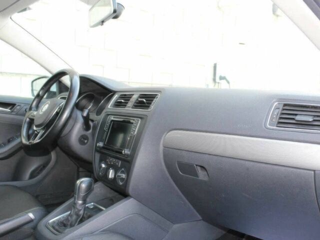 Белый Фольксваген Джетта, объемом двигателя 1.4 л и пробегом 56 тыс. км за 3100 $, фото 6 на Automoto.ua