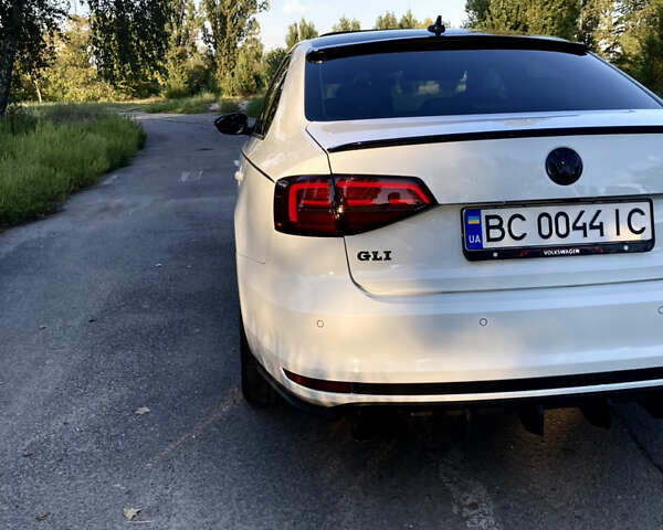 Белый Фольксваген Джетта, объемом двигателя 1.98 л и пробегом 119 тыс. км за 16000 $, фото 5 на Automoto.ua