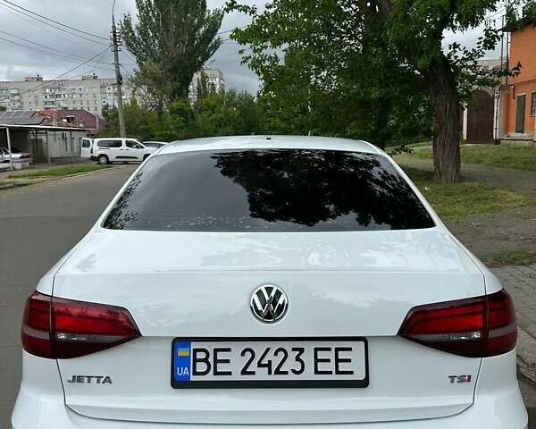 Белый Фольксваген Джетта, объемом двигателя 1.39 л и пробегом 194 тыс. км за 10700 $, фото 4 на Automoto.ua