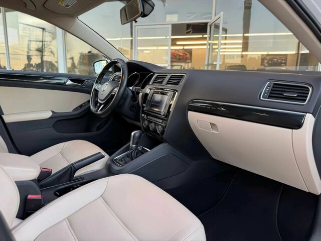 Белый Фольксваген Джетта, объемом двигателя 1.8 л и пробегом 63 тыс. км за 3100 $, фото 11 на Automoto.ua