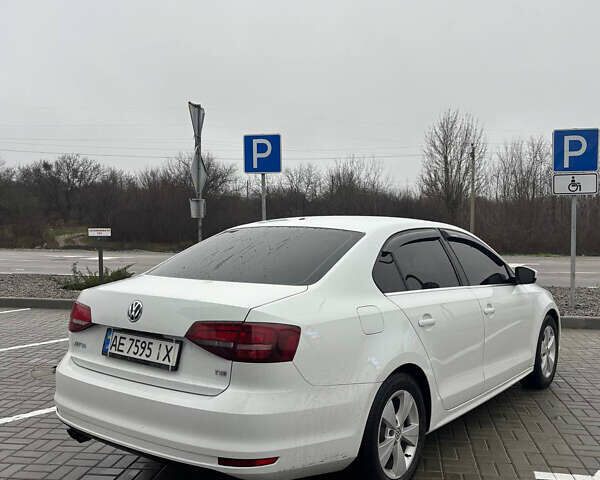 Белый Фольксваген Джетта, объемом двигателя 1.4 л и пробегом 120 тыс. км за 10900 $, фото 3 на Automoto.ua