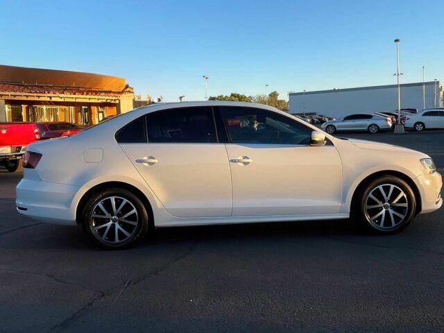 Фольксваген Джетта 2017 в Ивано-Франковске на Automoto.ua Белый Фольксваген Джетта, объемом двигателя 1.4 л и пробегом 63 тыс. км за 9800 $, фото 5 на Automoto.ua