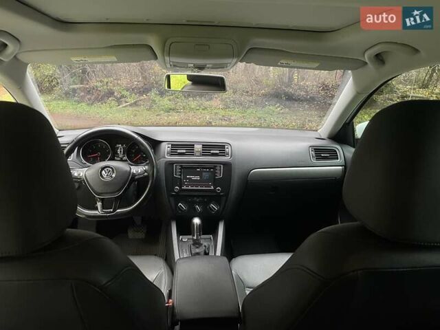 Белый Фольксваген Джетта, объемом двигателя 1.4 л и пробегом 110 тыс. км за 12300 $, фото 15 на Automoto.ua