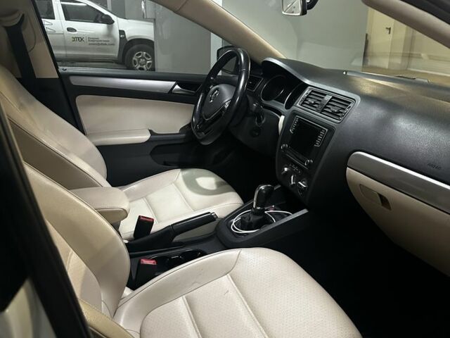 Білий Фольксваген Джетта, об'ємом двигуна 1.4 л та пробігом 51 тис. км за 9900 $, фото 5 на Automoto.ua