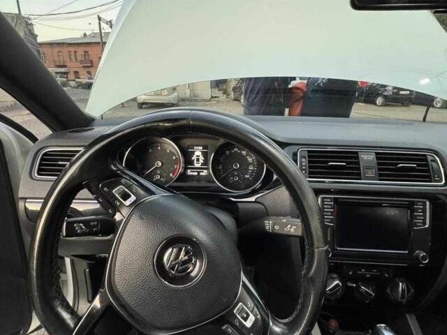 Фольксваген Джетта 2017 в Одессе на Automoto.ua Белый Фольксваген Джетта, объемом двигателя 1.4 л и пробегом 217 тыс. км за 6500 $, фото 6 на Automoto.ua
