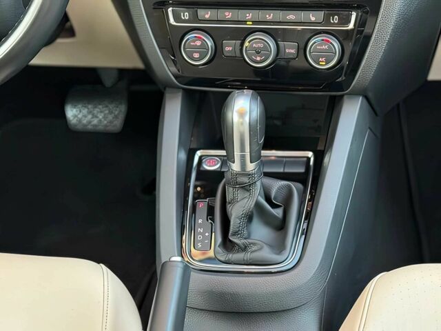 Белый Фольксваген Джетта, объемом двигателя 1.8 л и пробегом 63 тыс. км за 3100 $, фото 10 на Automoto.ua