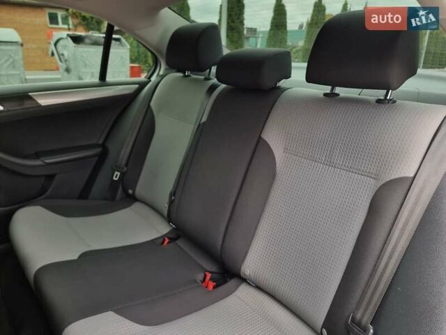 Белый Фольксваген Джетта, объемом двигателя 1.4 л и пробегом 164 тыс. км за 9999 $, фото 71 на Automoto.ua