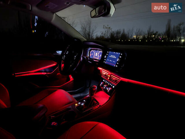 Белый Фольксваген Джетта, объемом двигателя 1.4 л и пробегом 87 тыс. км за 15999 $, фото 2 на Automoto.ua