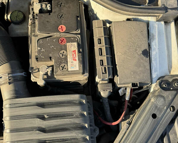 Белый Фольксваген Джетта, объемом двигателя 1.4 л и пробегом 131 тыс. км за 13914 $, фото 31 на Automoto.ua