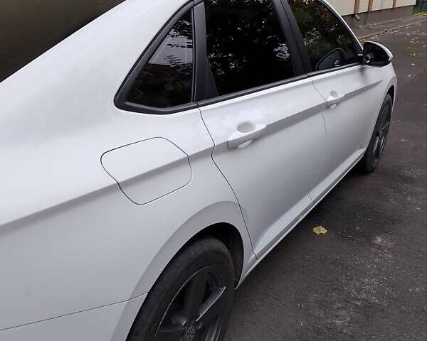 Белый Фольксваген Джетта, объемом двигателя 1.4 л и пробегом 105 тыс. км за 15100 $, фото 2 на Automoto.ua