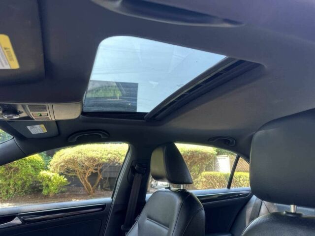 Белый Фольксваген Джетта, объемом двигателя 1.8 л и пробегом 49 тыс. км за 2100 $, фото 10 на Automoto.ua