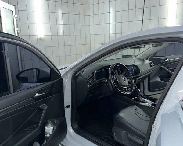 Білий Фольксваген Джетта, об'ємом двигуна 1.4 л та пробігом 126 тис. км за 17000 $, фото 11 на Automoto.ua