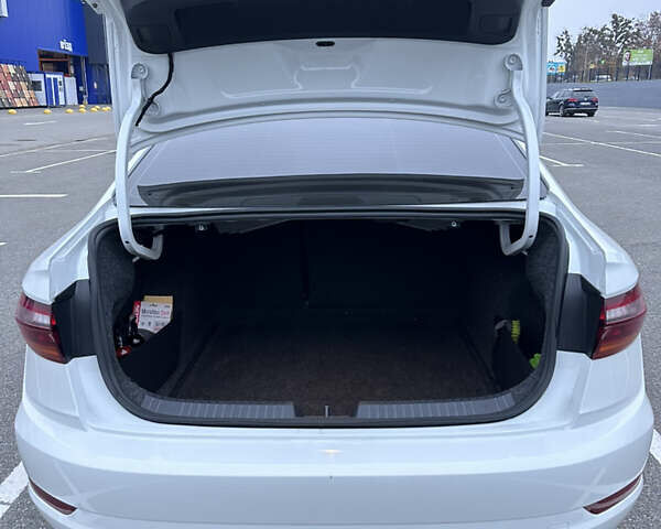 Белый Фольксваген Джетта, объемом двигателя 1.4 л и пробегом 108 тыс. км за 17500 $, фото 13 на Automoto.ua