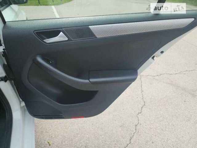 Белый Фольксваген Джетта, объемом двигателя 1.4 л и пробегом 105 тыс. км за 3000 $, фото 34 на Automoto.ua